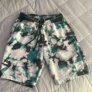 New tie dye shorts only worn once